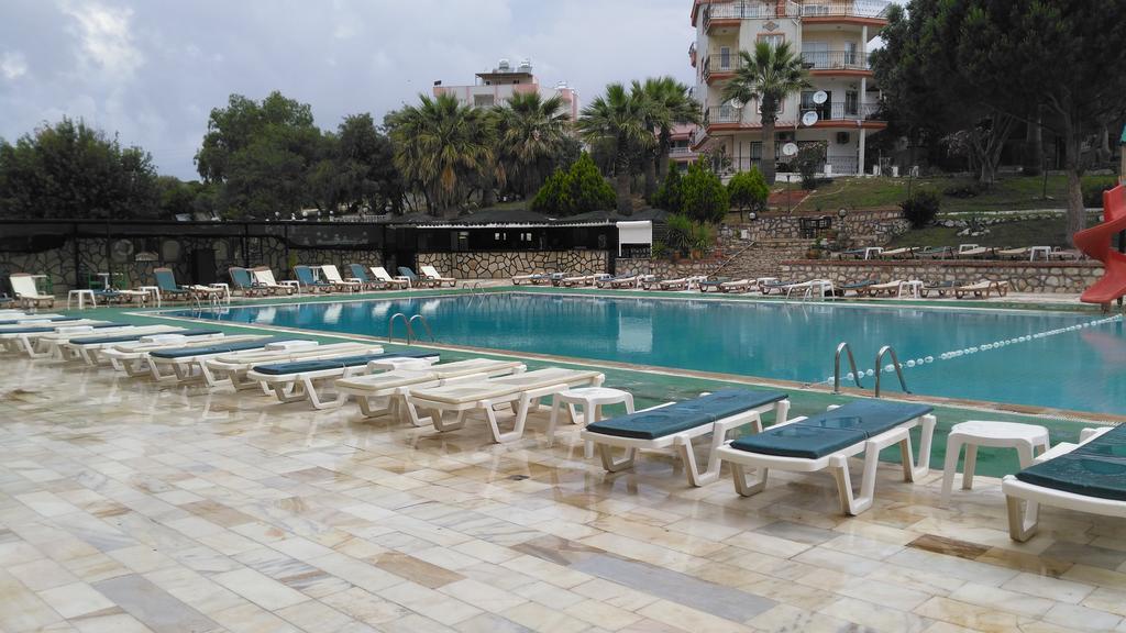 Hotel First Class Didim Exterior foto